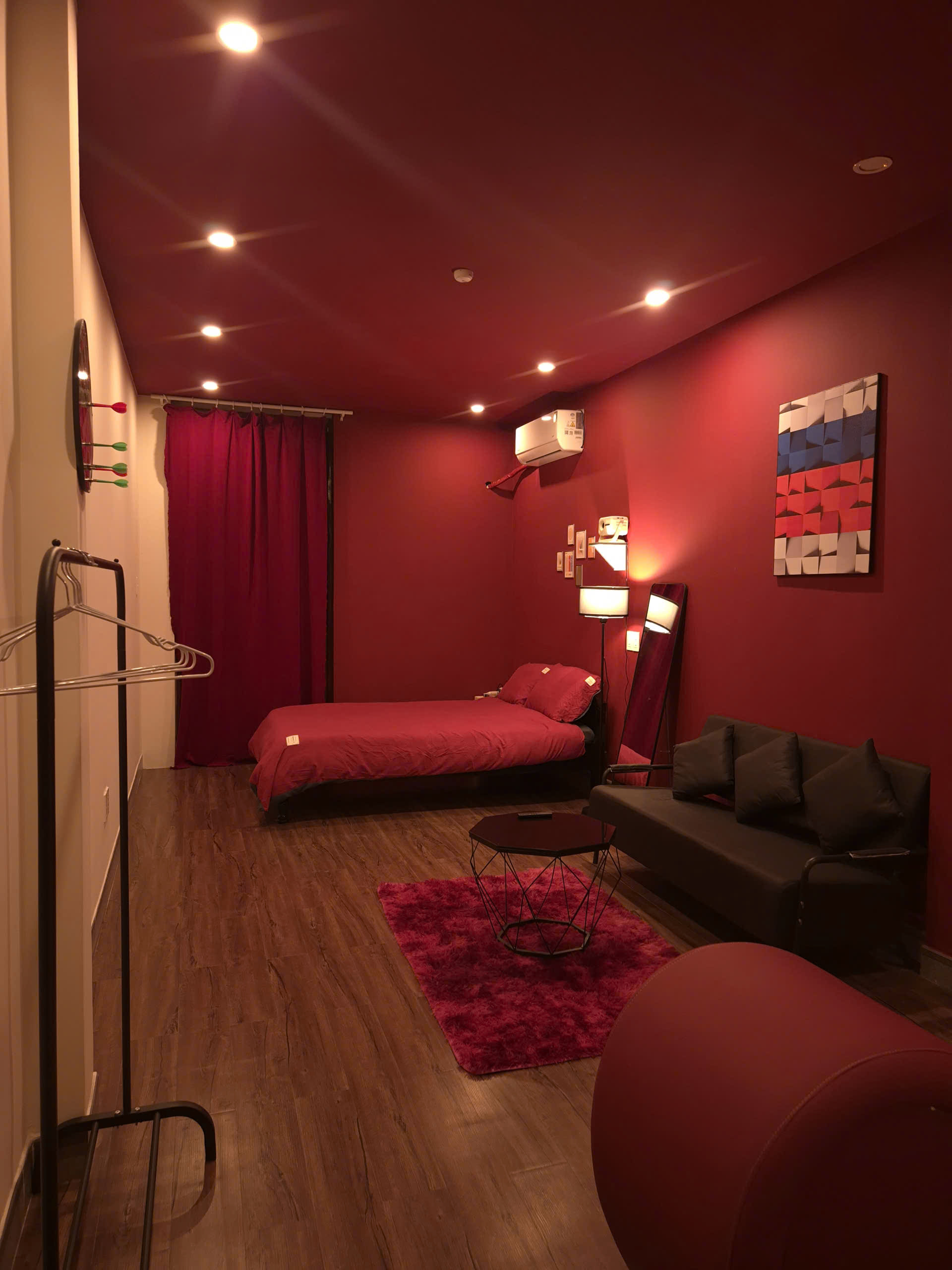 Room Thumb