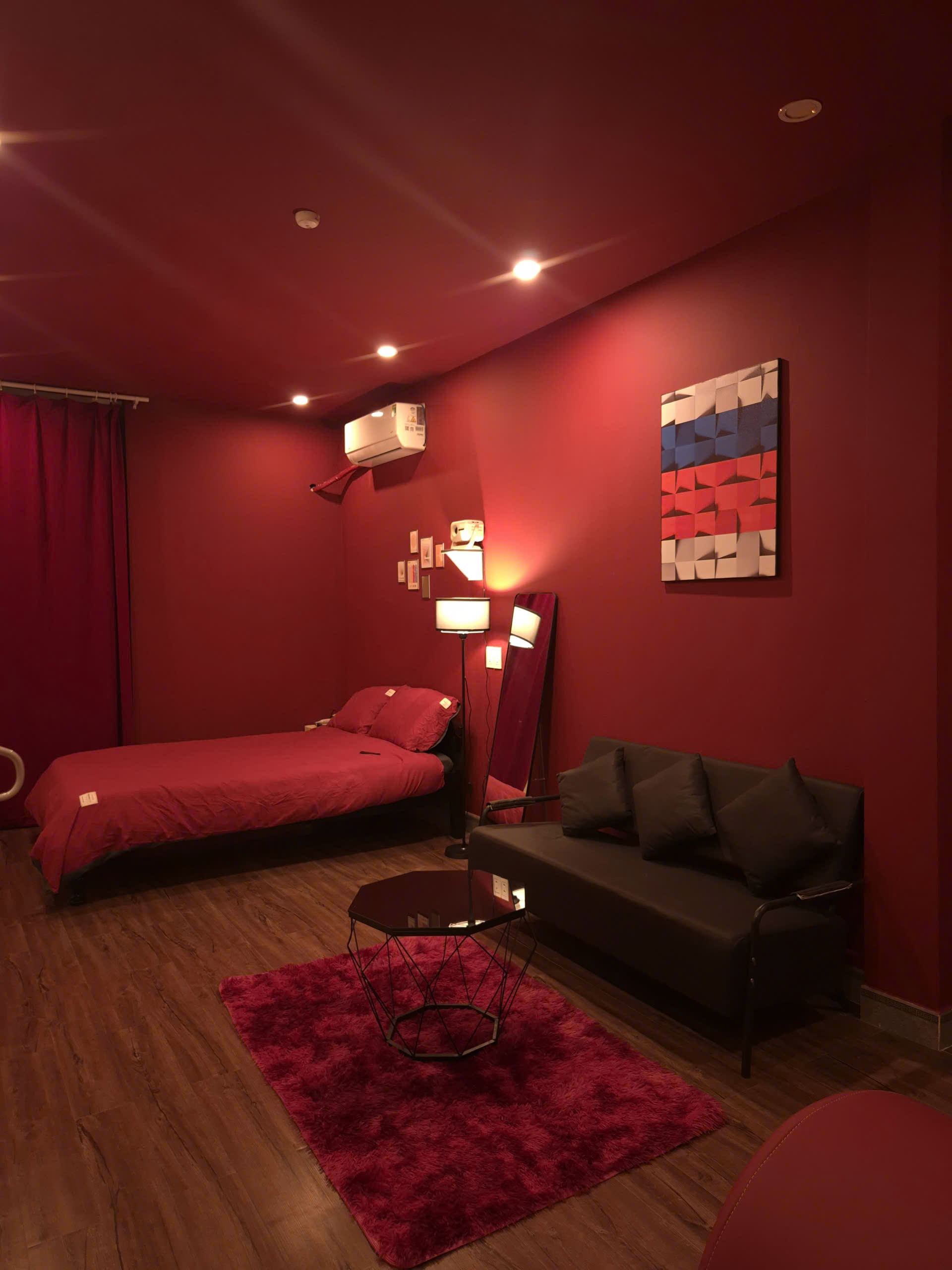 Room Thumb