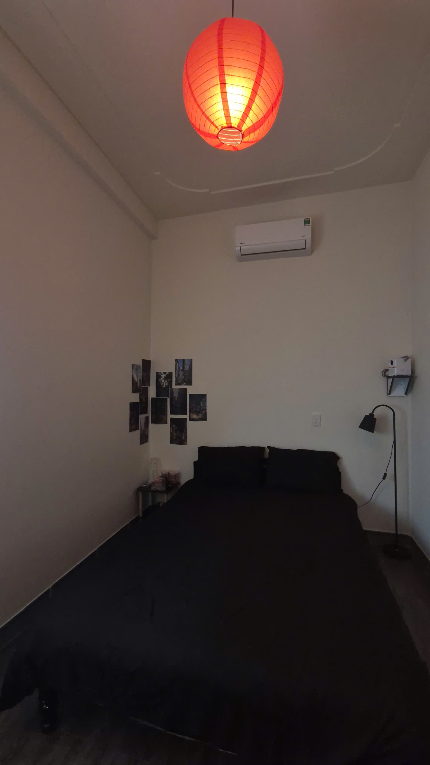 Room Thumb